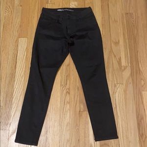 Black simple mid rise pants